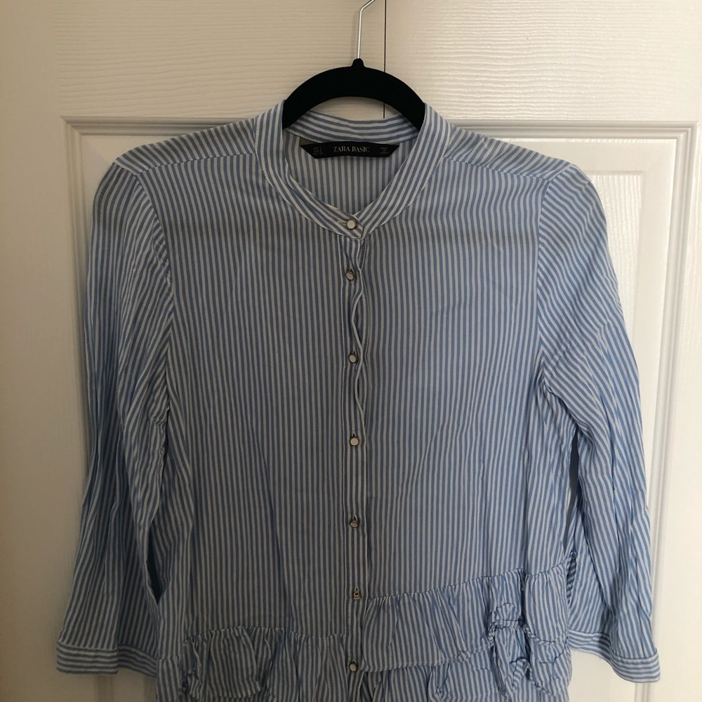 ZARA Blouse with Ruffles - Picture 2 of 3